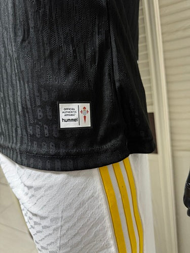 Equipación Edición Especial Oliveira Dos Cen Anos UEFA Celta de Vigo 25/26