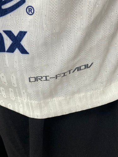 1ª Equipación Pumas UNAM 2025/26